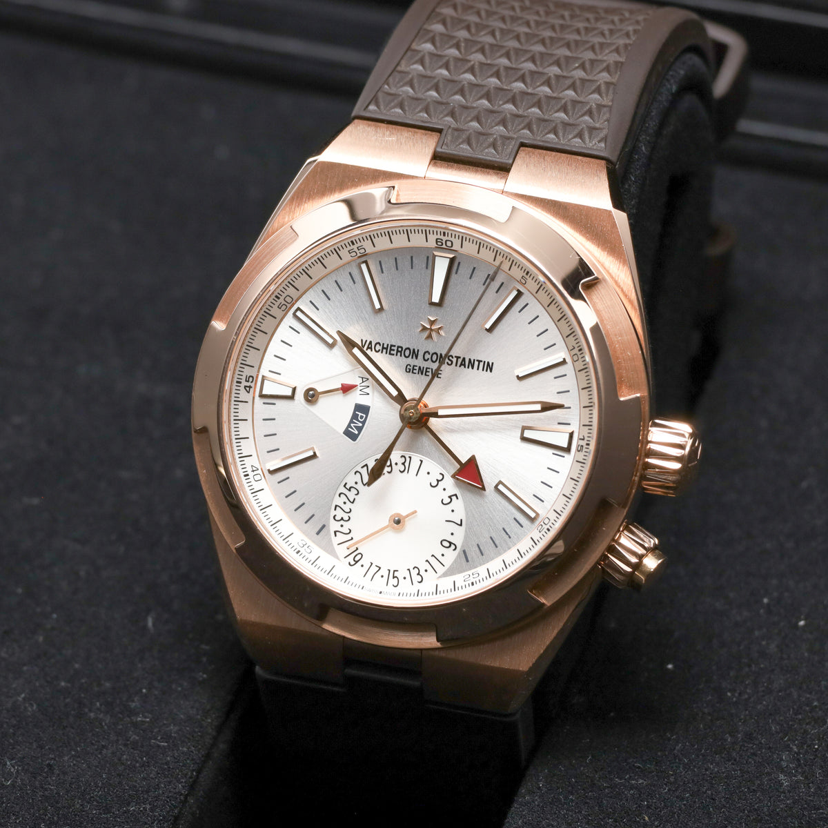 Vacheron Overseas 2020 Complete 42.5mm 18k Rose Gold Silver Sunburst Overseas Maltese Cross Inspired Bezel Black Rubber Strap 7900V