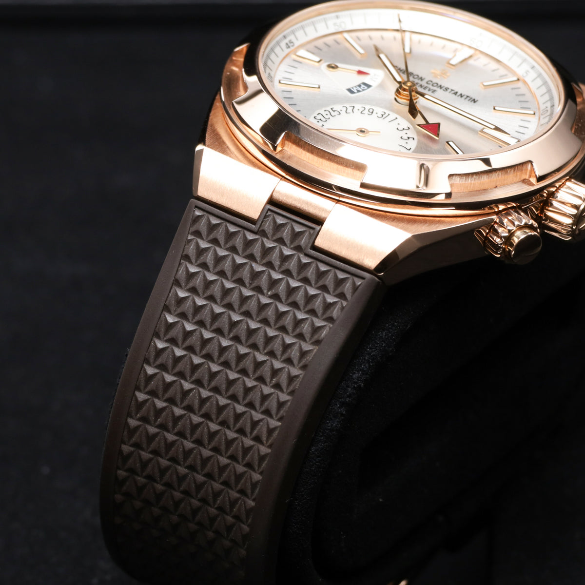 Vacheron Overseas 2020 Complete 42.5mm 18k Rose Gold Silver Sunburst Overseas Maltese Cross Inspired Bezel Black Rubber Strap 7900V