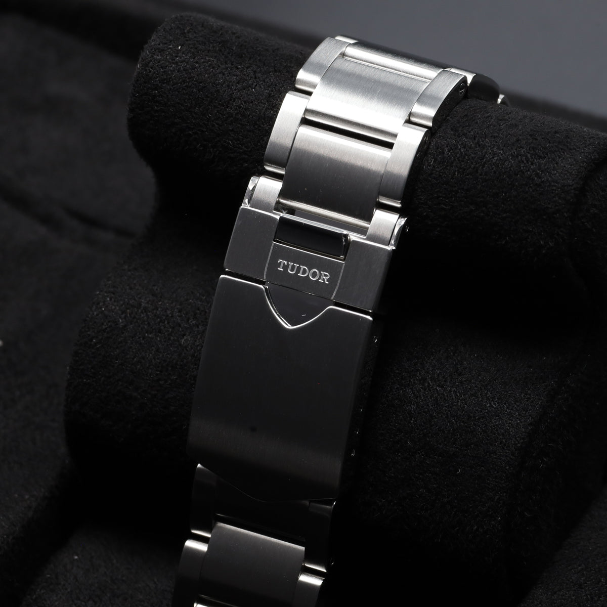 Tudor Black Bay "Blueberry" 2016 Complete 41mm Black Dial Steel Case Heritage Black Blue Bezel Stainless Steel Riveted Bracelet 79220B