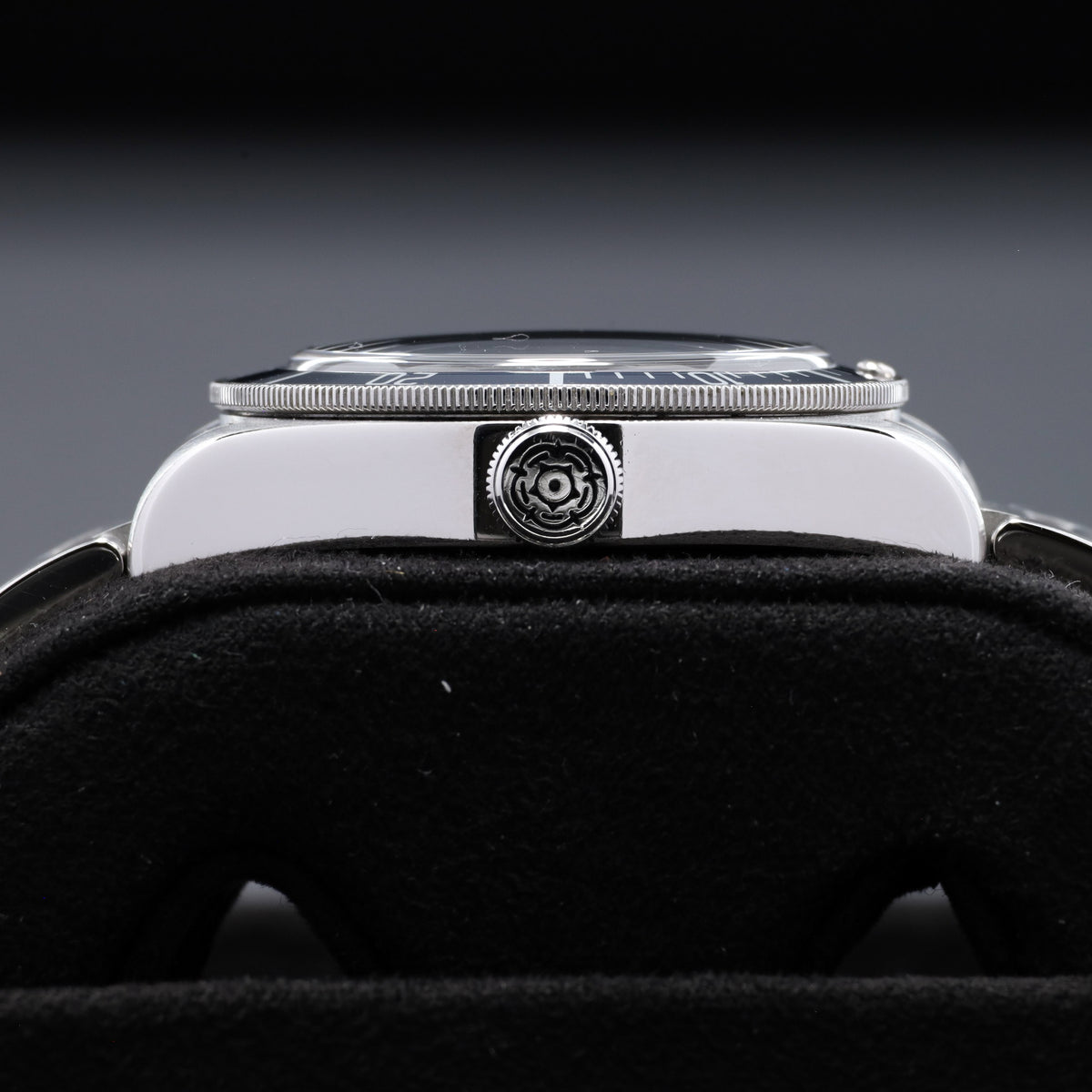 Tudor Black Bay "Blueberry" 2016 Complete 41mm Black Dial Steel Case Heritage Black Blue Bezel Stainless Steel Riveted Bracelet 79220B