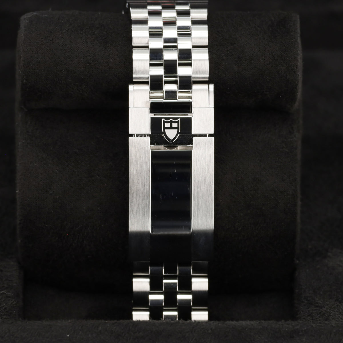 Tudor Black Bay 2025 Complete 41mm Stainless Steel Pink Dial Black Anodized Aluminum Tachymeter Bezel Jubilee-Style Bracelet 79360N