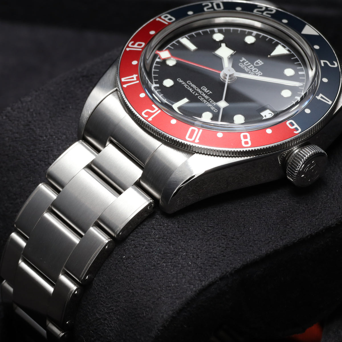 Tudor Black Ray 2021 Complete 41mm Stainless Steel Black Dial Red and Blue Aluminum GMT Bezel Stainless Steel Bracelet 79830RB