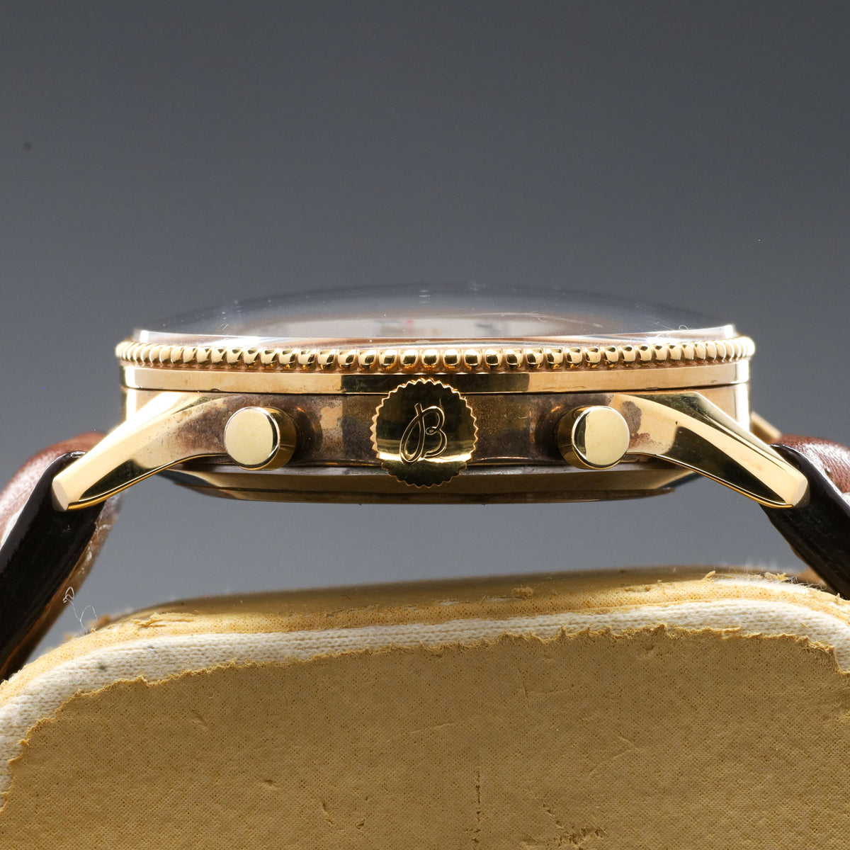 Breitling Navitimer 1959 Complete 41mm Yellow Gold Black Dial Gold Slide-Rule Bezel Leather strap 806 AOPA