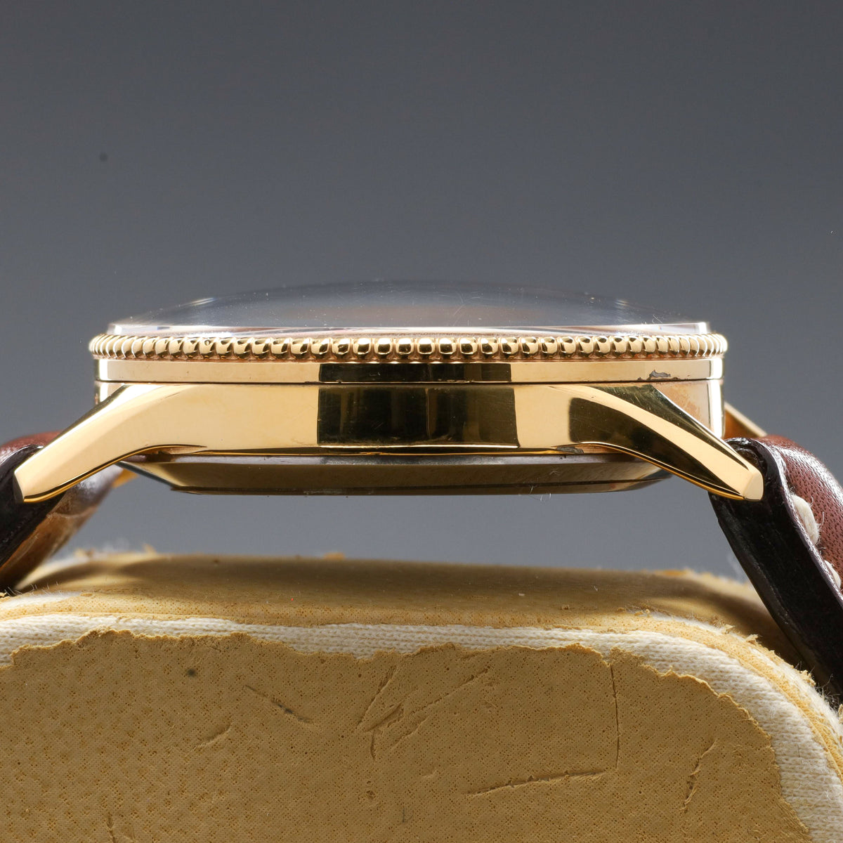 Breitling Navitimer 1959 Complete 41mm Yellow Gold Black Dial Gold Slide-Rule Bezel Leather strap 806 AOPA