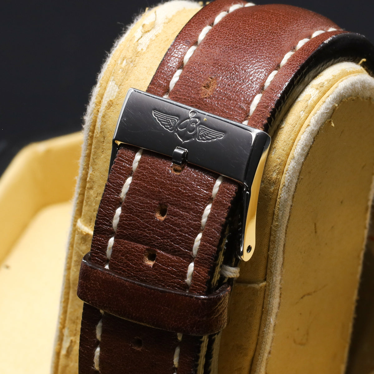 Breitling Navitimer 1959 Complete 41mm Yellow Gold Black Dial Gold Slide-Rule Bezel Leather strap 806 AOPA