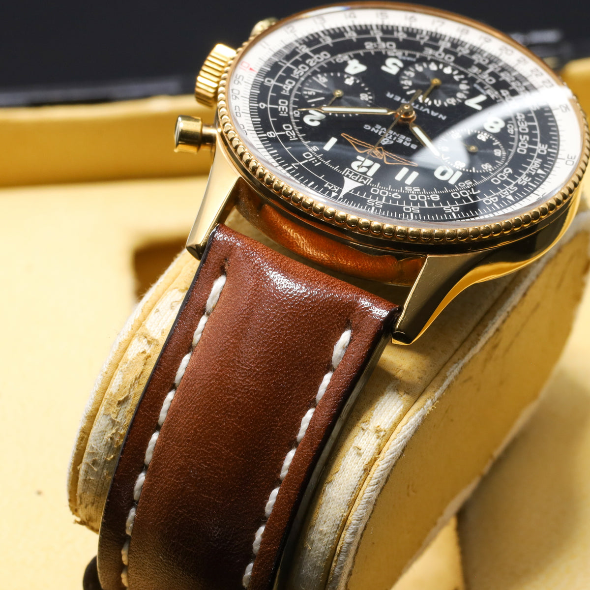 Breitling Navitimer 1959 Complete 41mm Yellow Gold Black Dial Gold Slide-Rule Bezel Leather strap 806 AOPA