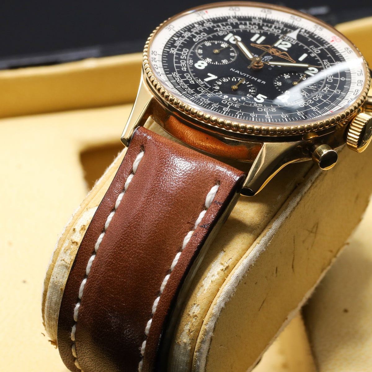 Breitling Navitimer 1959 Complete 41mm Yellow Gold Black Dial Gold Slide-Rule Bezel Leather strap 806 AOPA