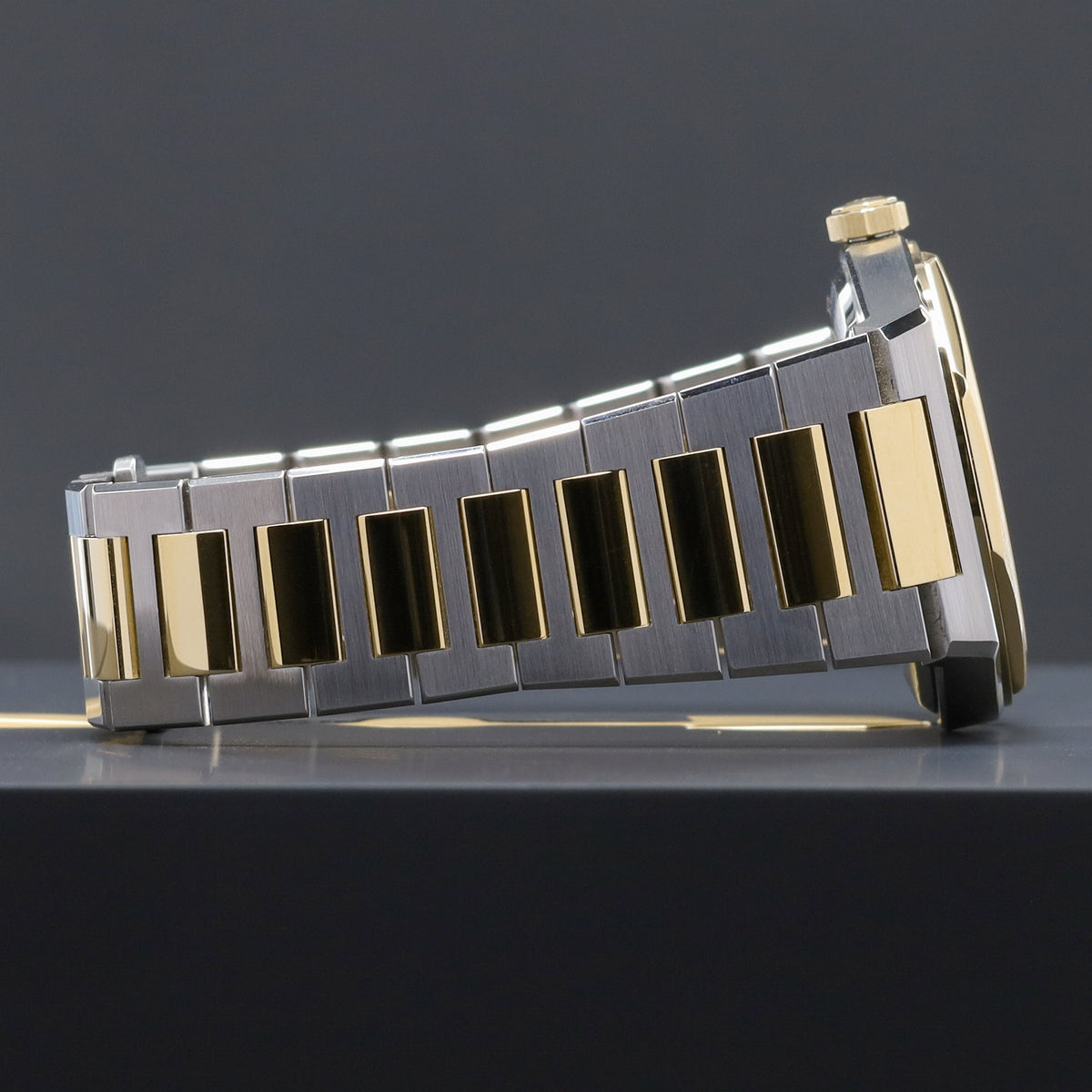 Girard-Perregaux Laureato 2026 Complete 39mm Stainless Steel Blue Clou de Paris Dial Stainless Steel with Yellow Gold Accents Bezel Two-Tone Stainless Steel and Yellow Gold Bracelet 81008-63-3412-1CM