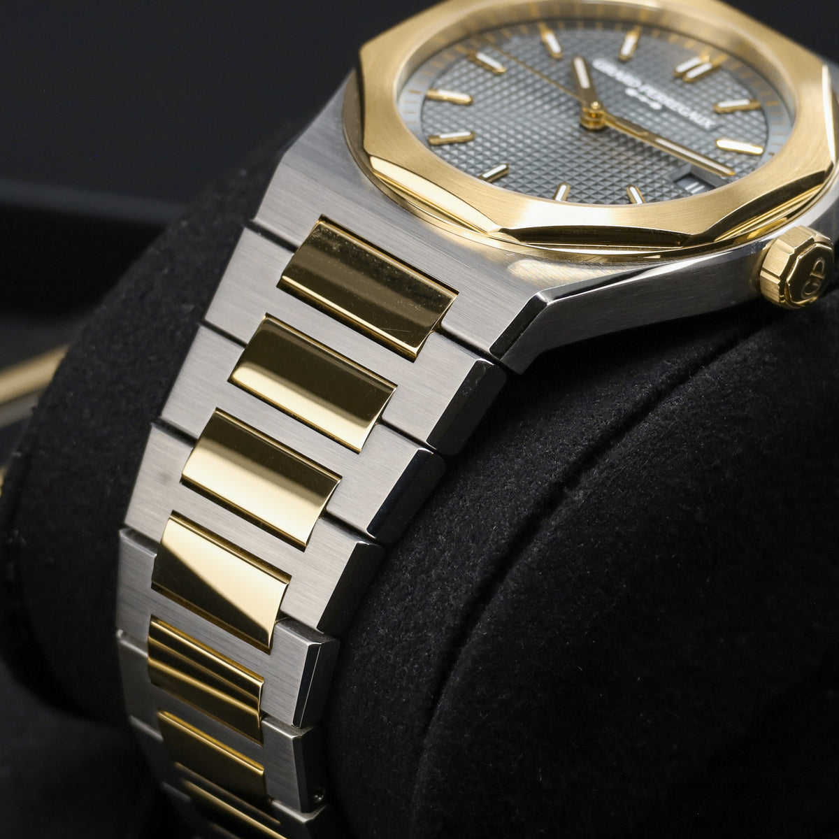 Girard-Perregaux Laureato 2026 Complete 39mm Stainless Steel Blue Clou de Paris Dial Stainless Steel with Yellow Gold Accents Bezel Two-Tone Stainless Steel and Yellow Gold Bracelet 81008-63-3412-1CM
