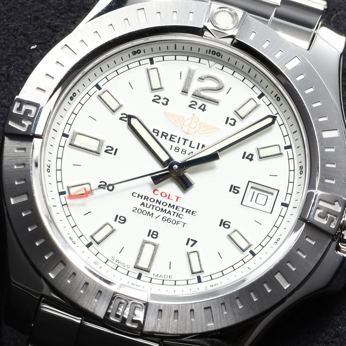 Breitling Colt 41 Automatic 2019 41mm Steel Case White Dial Steel Unidirectional Bezel Steel Bracelet A1731311