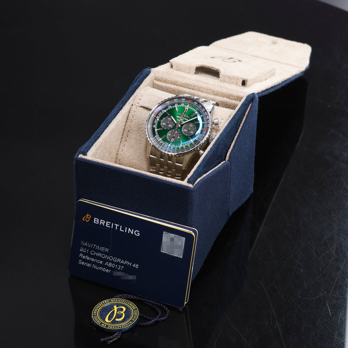 Breitling Navitimer Complete 43mm Stainless Steel Green Dial Bidirectional Slide Rule Bezel Stainless Steel Navitimer Bracelet AB0137