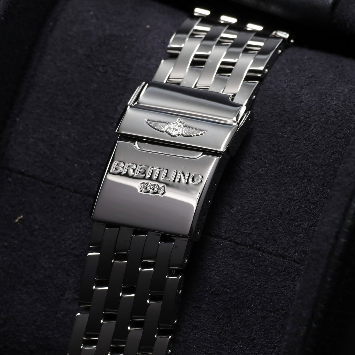 Breitling Chronometre Navitimer Complete 46mm Stainless Steel White Dial Stainless Steel Slide Rule Bezel Stainless Steel Bracelet  AB044121