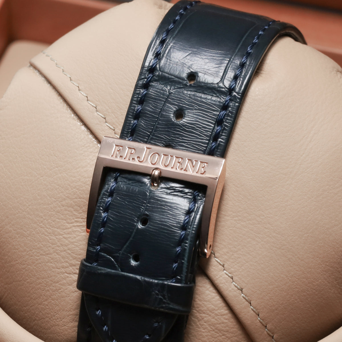 FP Journe  Quantieme Perpetuel 2026 Complete 40mm 950 Platinum or 18k Red Gold Silver Dial Matching Precious Metal Bezel Alligator Leather Strap  FP Journe-352