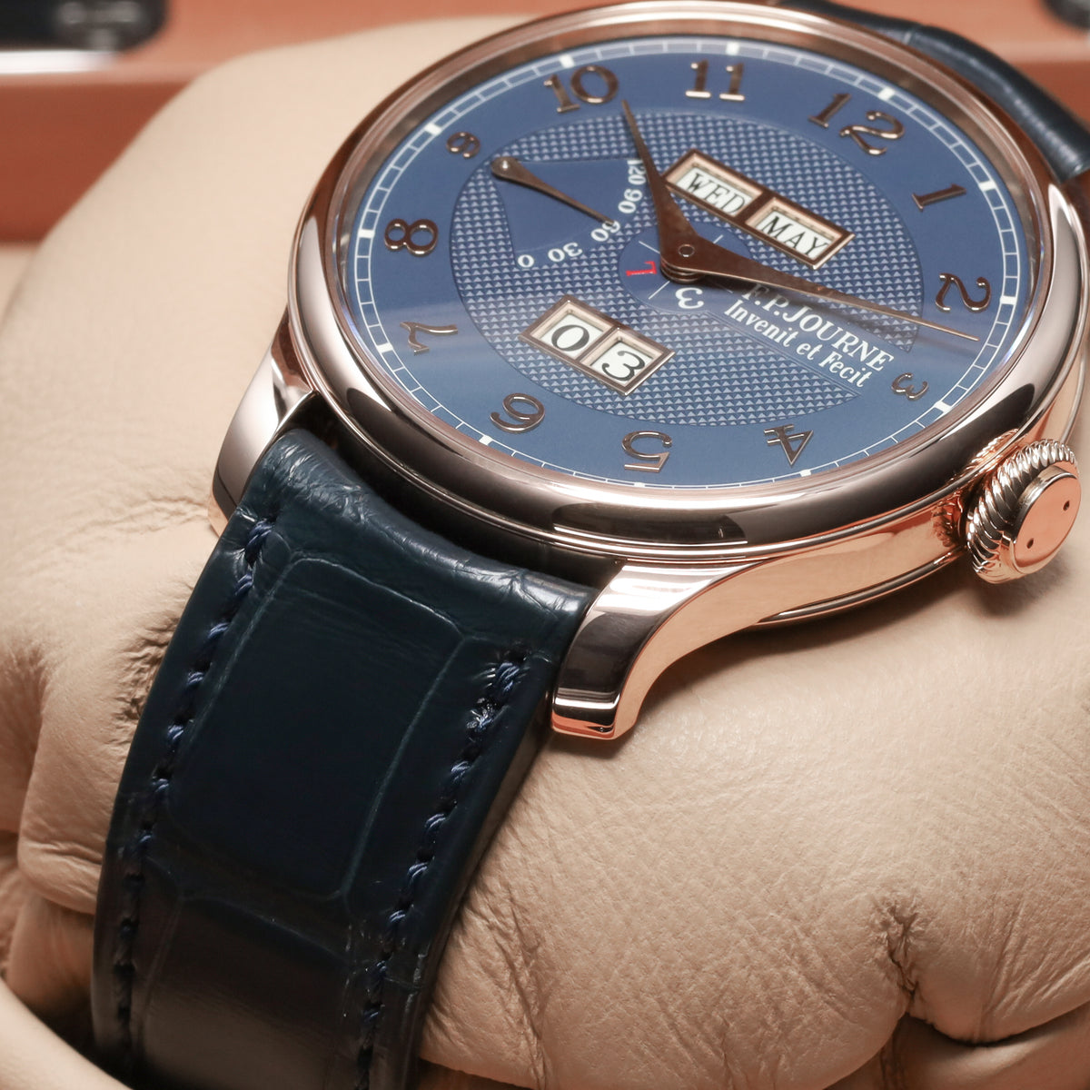 FP Journe  Quantieme Perpetuel 2026 Complete 40mm 950 Platinum or 18k Red Gold Silver Dial Matching Precious Metal Bezel Alligator Leather Strap  FP Journe-352