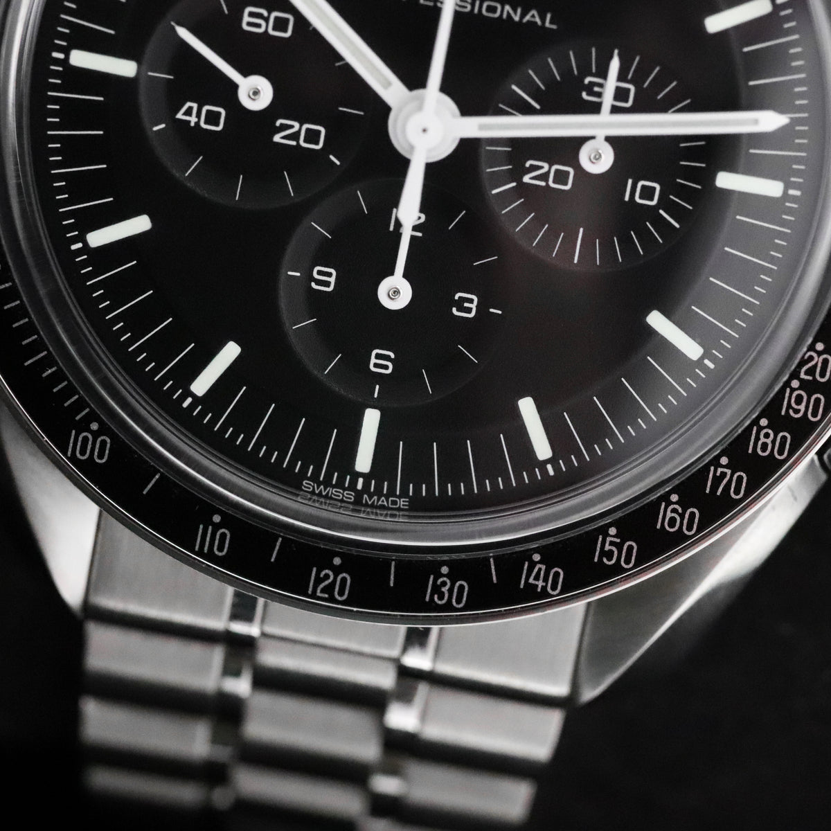 Omega Speedmaster Professional Moonwatch 42mm [COMPLETE SET] Black Dial Sapphire Steel Bracelet Exhibition 310.32.42.50.01.002