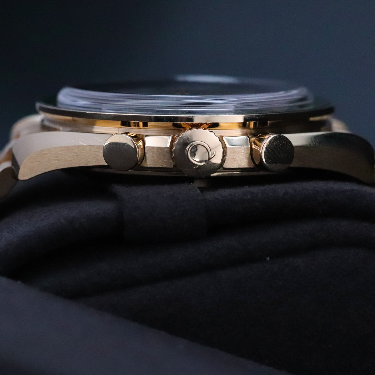 Omega Speedmaster Professional Moonwatch 42mm [2025 COMPLETE] Green 18k Yellow Gold Exhibition Complete Set