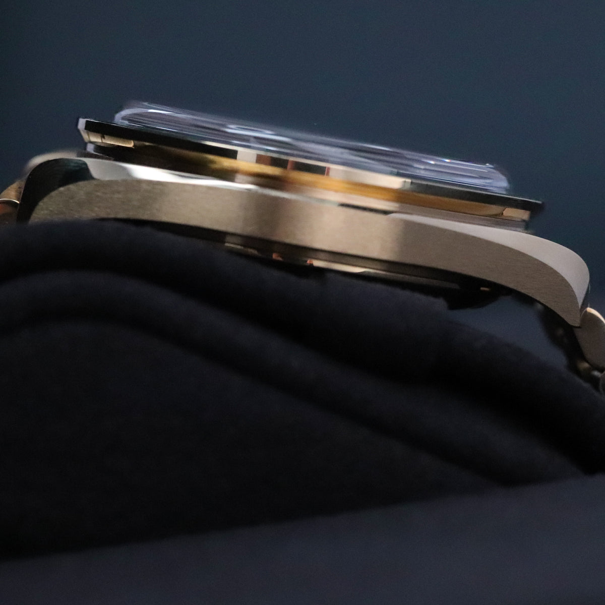 Omega Speedmaster Professional Moonwatch 42mm [2025 COMPLETE] Green 18k Yellow Gold Exhibition Complete Set