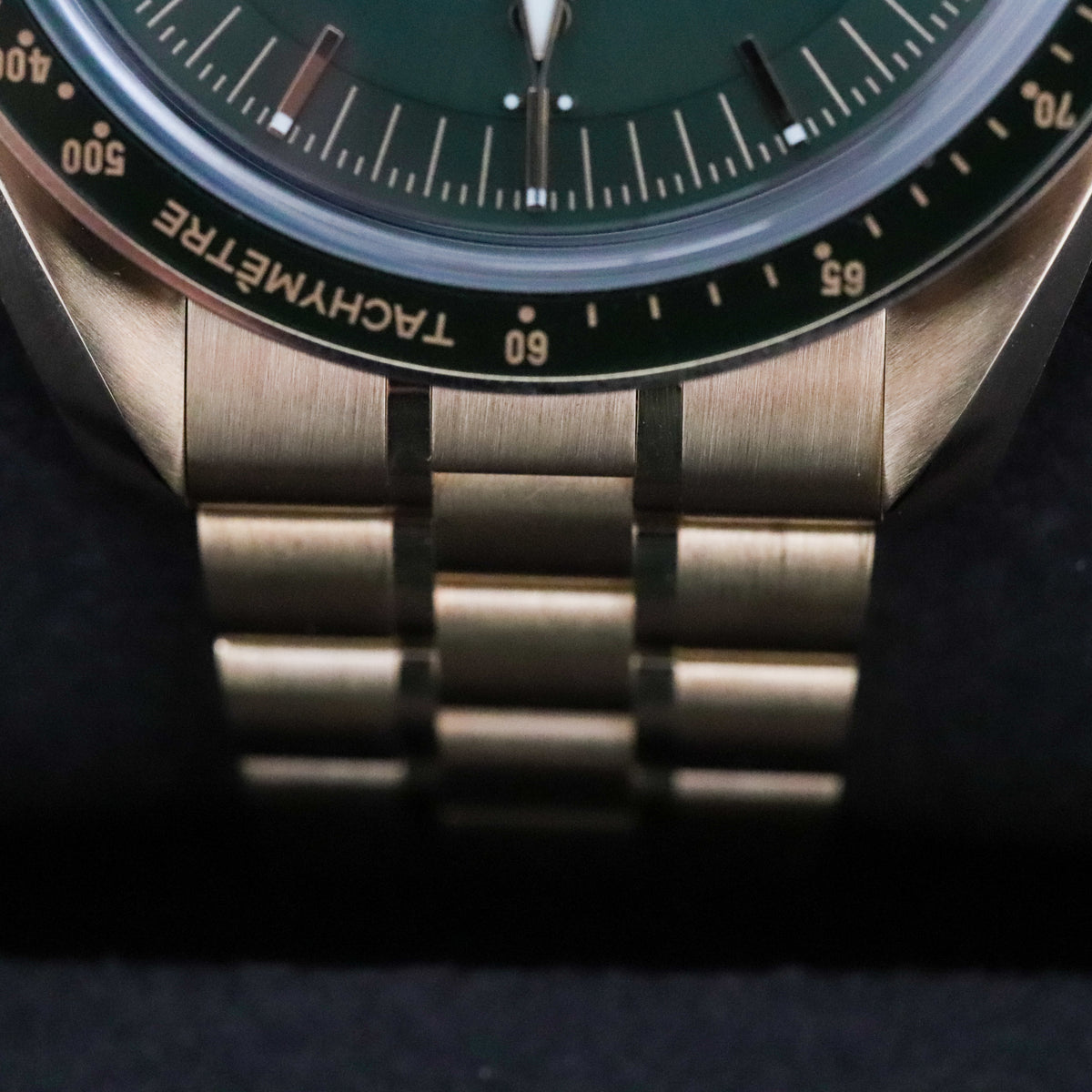 Omega Speedmaster Professional Moonwatch 42mm [2025 COMPLETE] Green 18k Yellow Gold Exhibition Complete Set