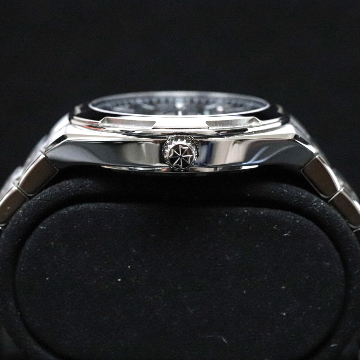 Vacheron Constantin Overseas 2021 Complete 41mm Stainless Steel Case Black Dial Steel Bezel Steel Bracelet 4500V