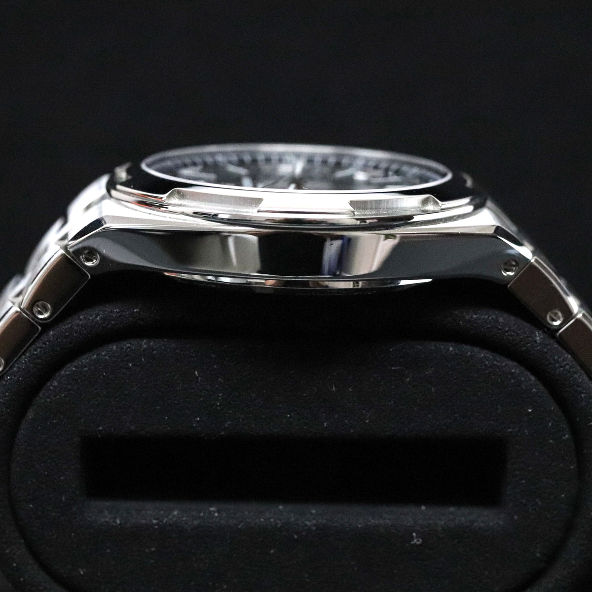 Vacheron Constantin Overseas 2021 Complete 41mm Stainless Steel Case Black Dial Steel Bezel Steel Bracelet 4500V