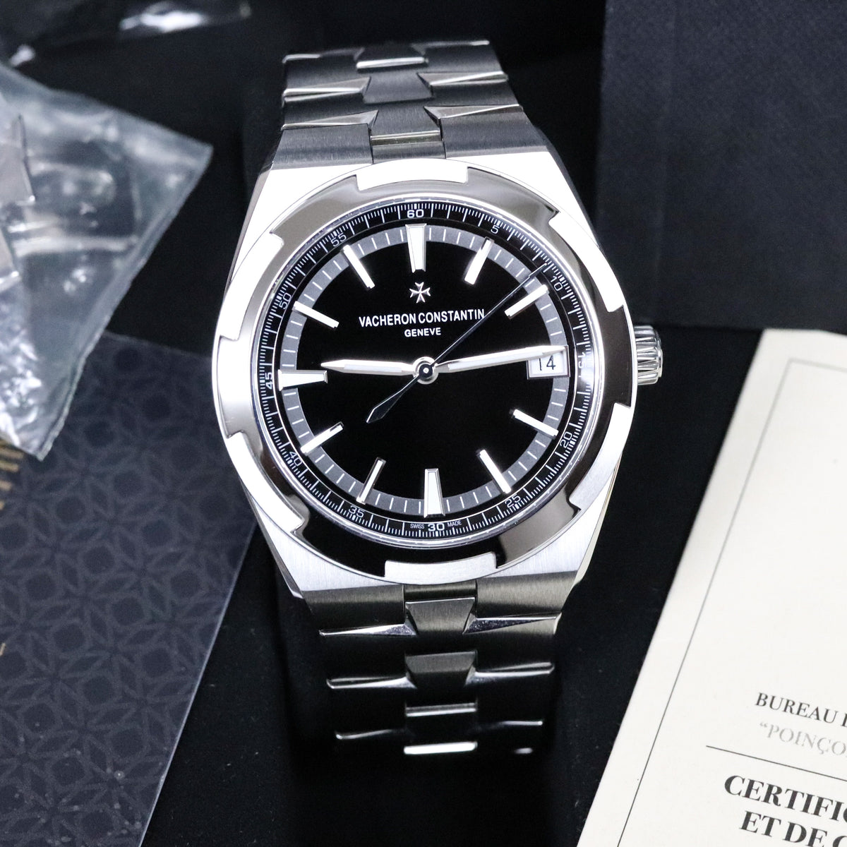 Vacheron Constantin Overseas 2021 Complete 41mm Stainless Steel Case Black Dial Steel Bezel Steel Bracelet 4500V