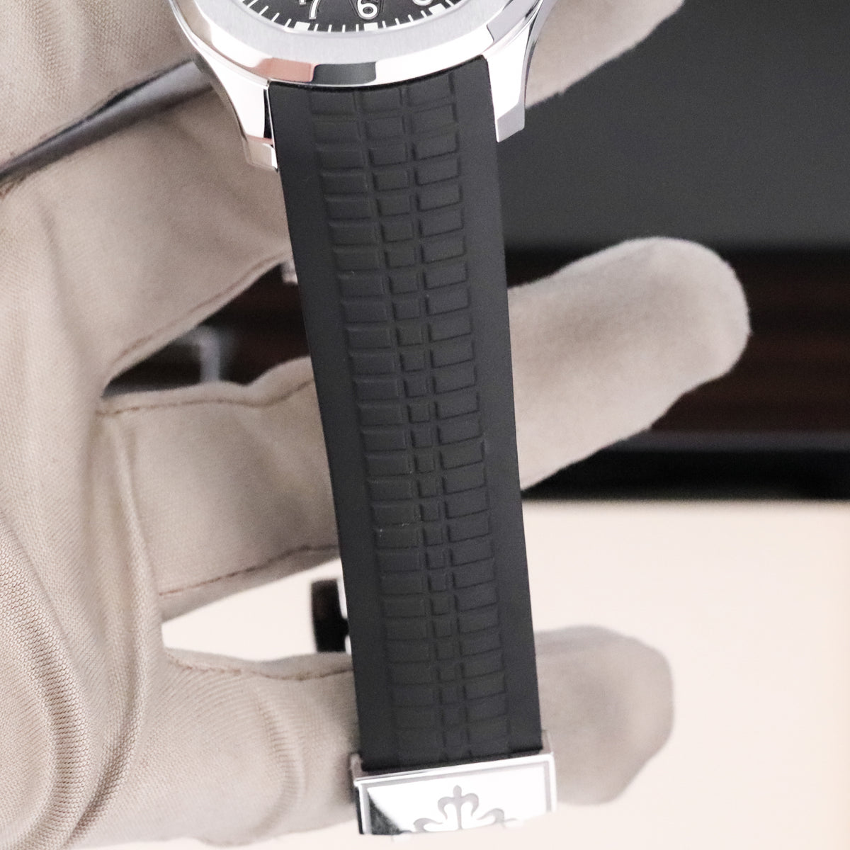 Patek Philippe Aquanaut 40mm [COMPLETE SET] Black Dial Stainless Black Tropical Composit Rubber 5167A-001