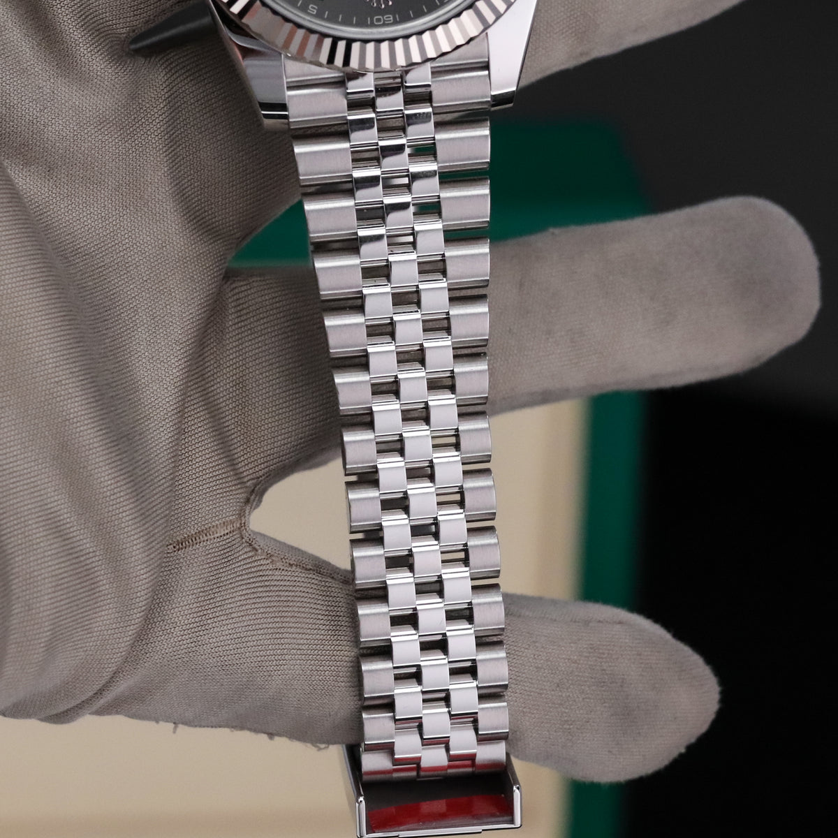Rolex Datejust 41mm [2025 Complete] Wimbledon Grey Dial Green Roman Fluted 18k White Gold Jubilee 126334