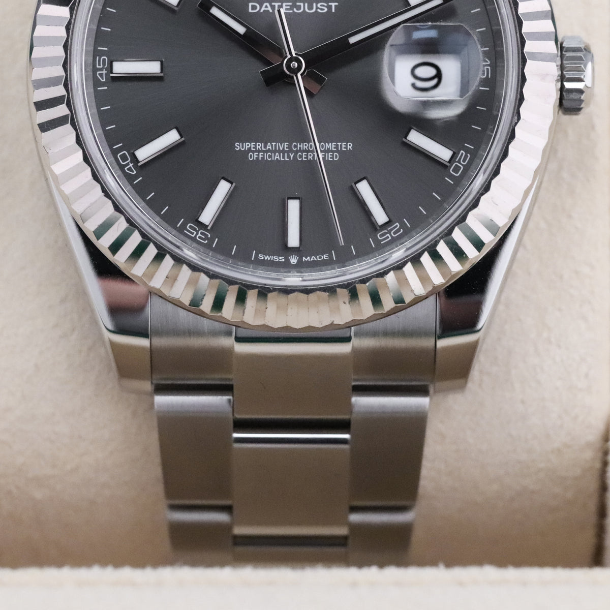 Rolex Datejust 41mm [2024 Complete] Silver Rhodium Dial 18k White Gold Fluted Oyster Steel 126334