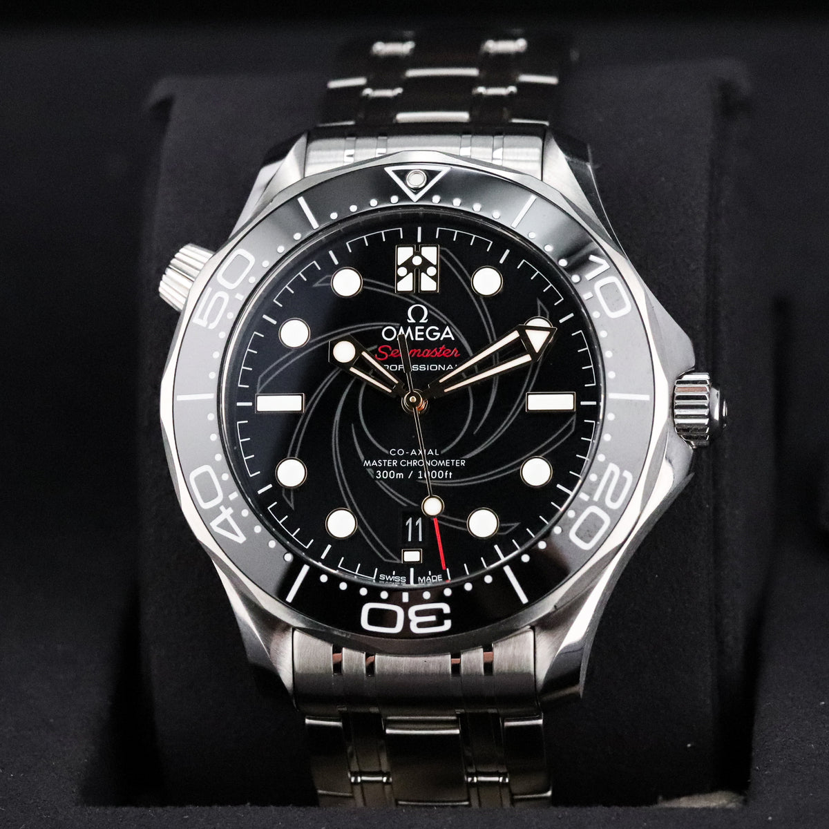 Omega Seamaster James Bond 007 [Complete] 42mm Black Dial Black Ceramic Bezel Stainless Steel 210.22.42.20.01.004