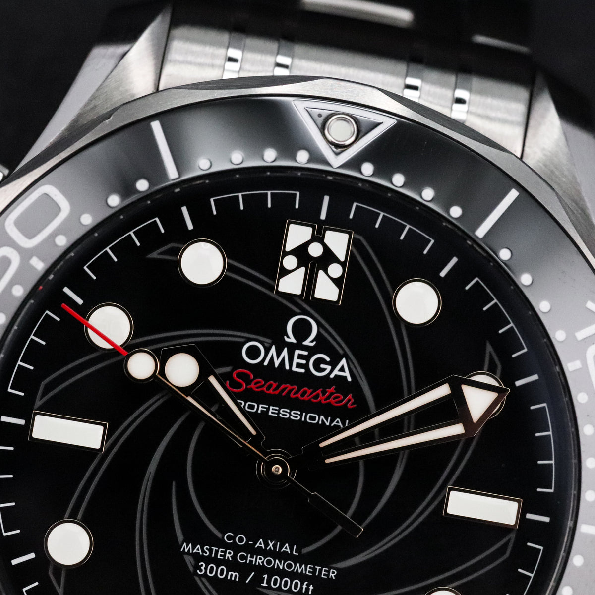Omega Seamaster James Bond 007 [Complete] 42mm Black Dial Black Ceramic Bezel Stainless Steel 210.22.42.20.01.004
