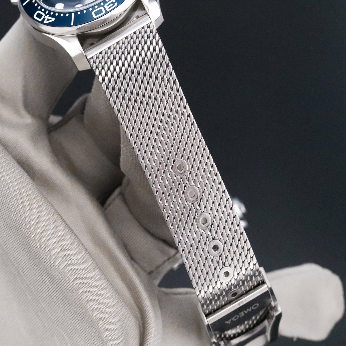 Omega Seamaster James Bond 60th Anniversary [2025 Complete] 42mm Steel Case Blue Dial Blue Ceramic Bezel Steel Bracelet 210.30.42.20.03.002