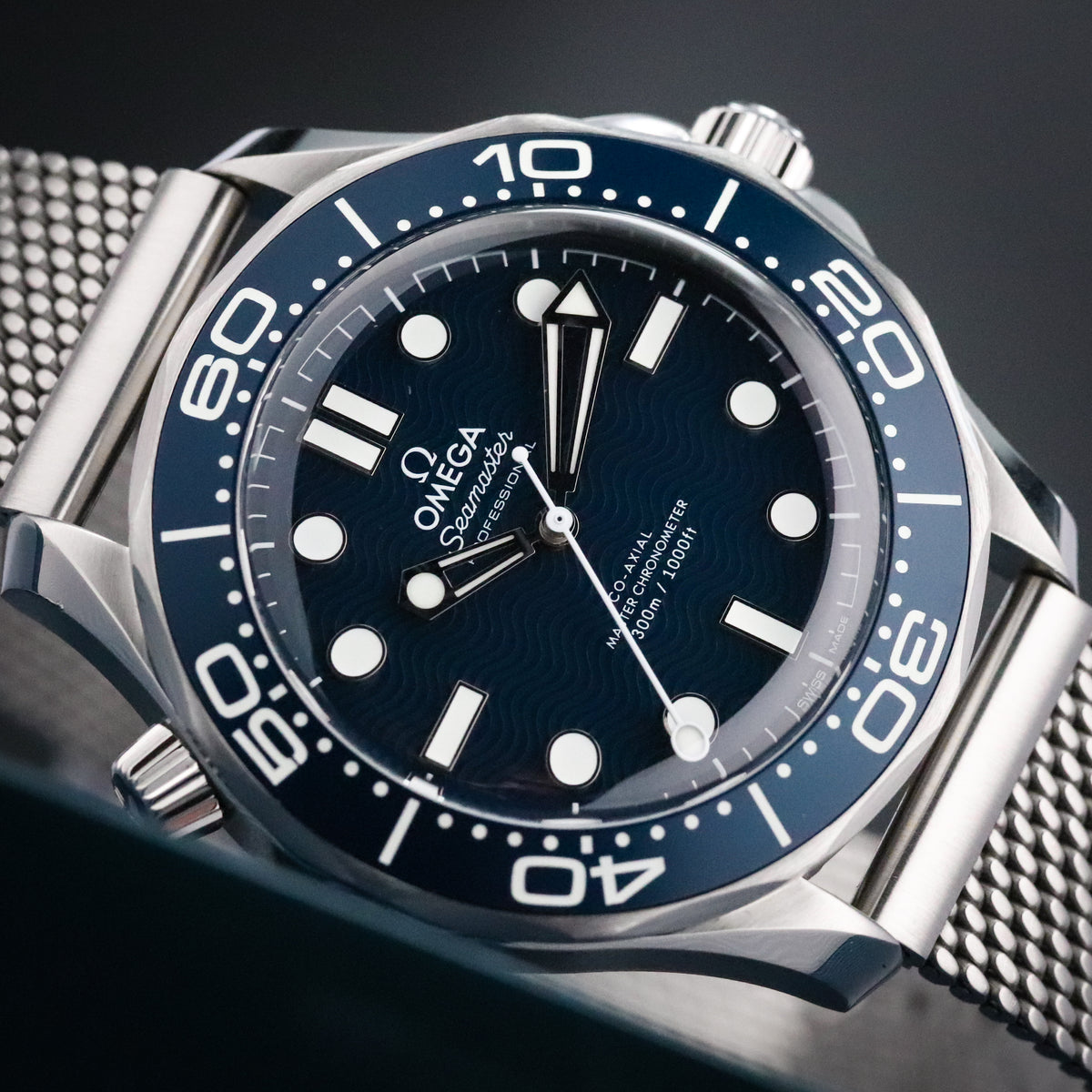 Omega Seamaster James Bond 60th Anniversary [2025 Complete] 42mm Steel Case Blue Dial Blue Ceramic Bezel Steel Bracelet 210.30.42.20.03.002