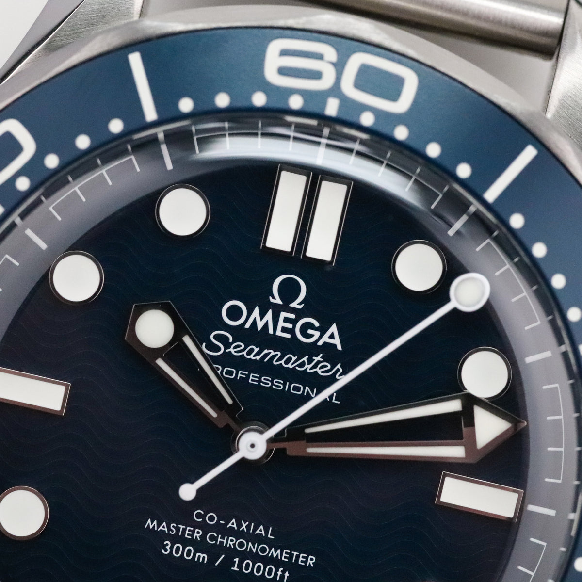 Omega Seamaster James Bond 60th Anniversary [2025 Complete] 42mm Steel Case Blue Dial Blue Ceramic Bezel Steel Bracelet 210.30.42.20.03.002