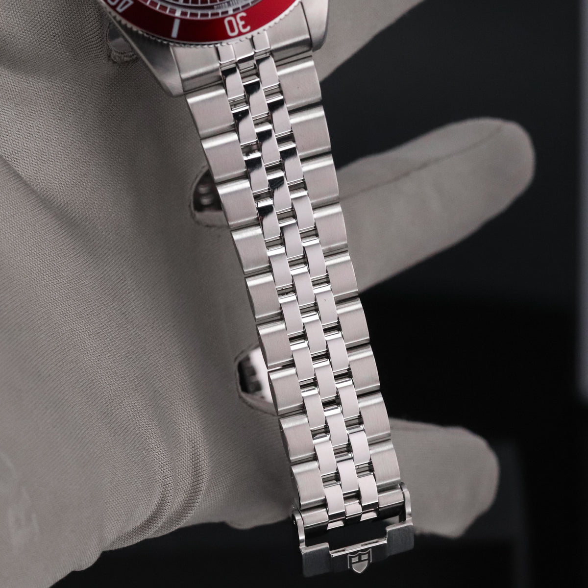 Tudor Black Bay 58 [2024 Complete] 39mm Steel Case Burgandy Dial Burgandy Anodised Aluminium Bezel Jubilee Bracelet M7939A1A0RU-0001