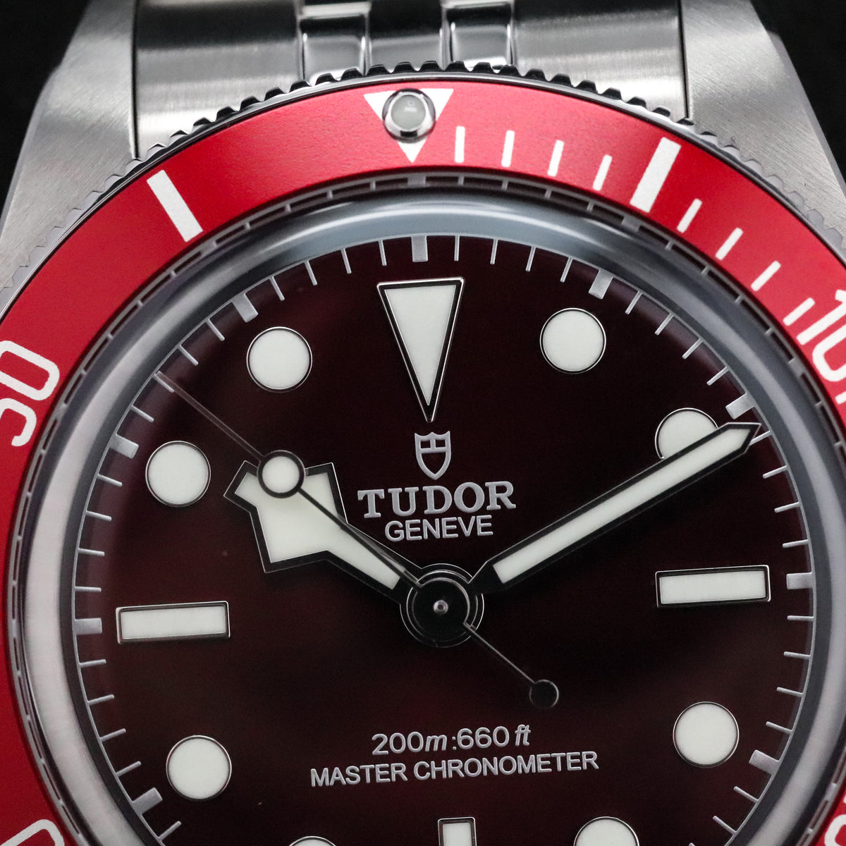 Tudor Black Bay 58 [2024 Complete] 39mm Steel Case Burgandy Dial Burgandy Anodised Aluminium Bezel Jubilee Bracelet M7939A1A0RU-0001