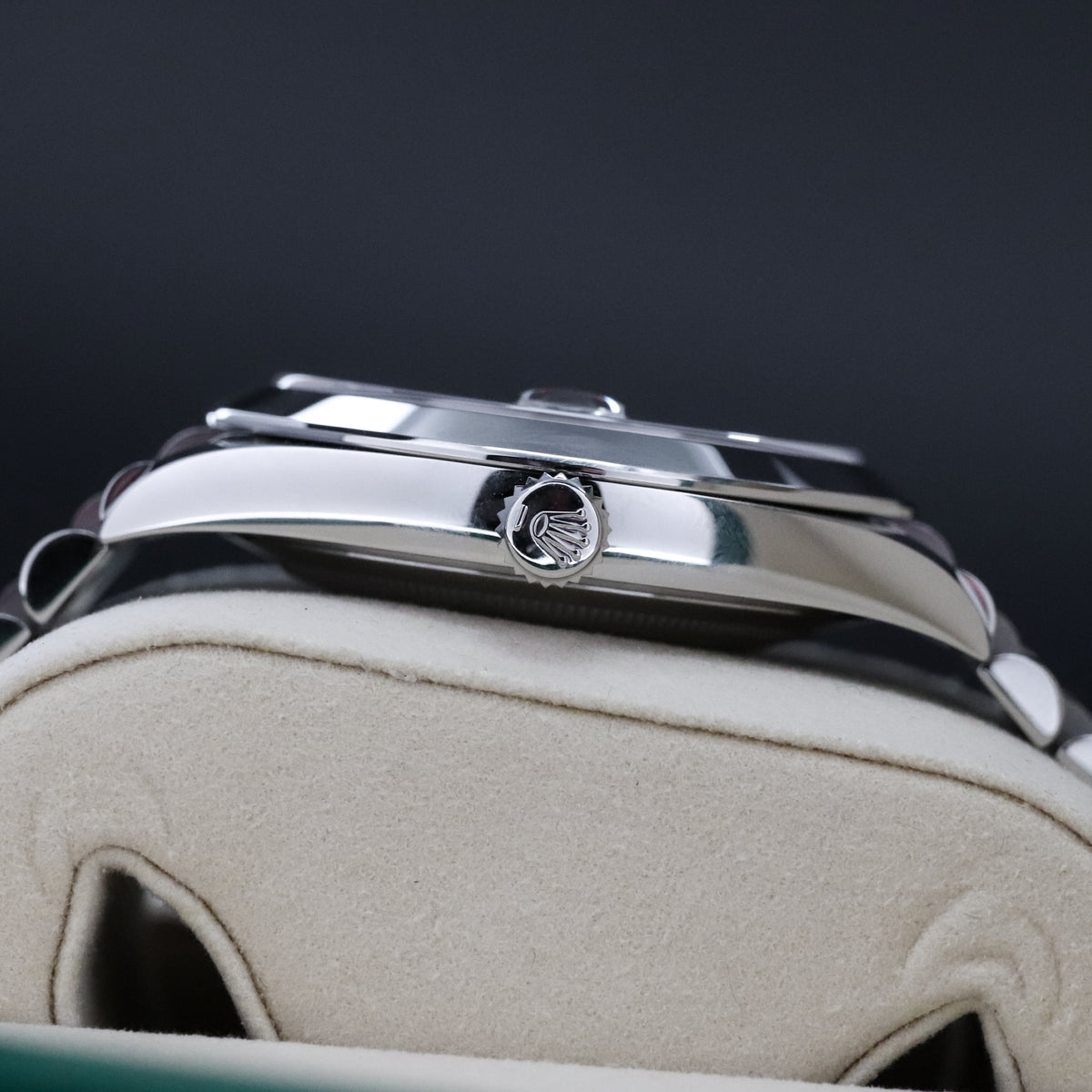 Rolex Datejust [2025 Complete] 41mm Steel Case Green Dial Smooth Bezel Jubilee Bracelet 126300