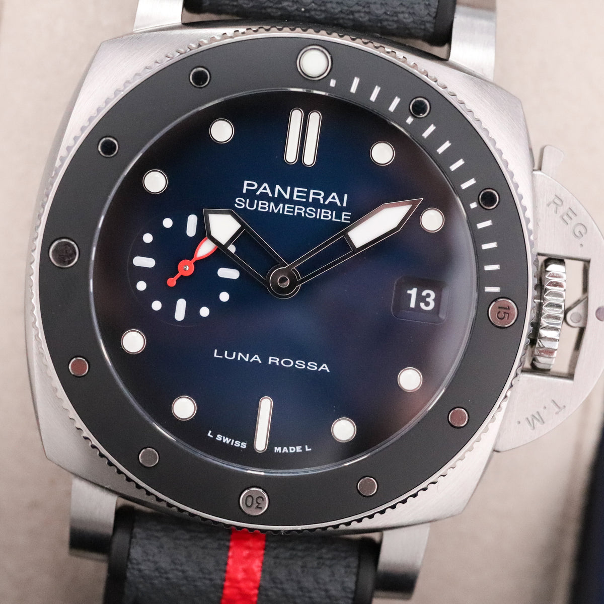 Panerai Submersible Luna Rossa [2024 Complete] 42mm Steel Case Blue Dial Black Bezel Black Strap PAM01565