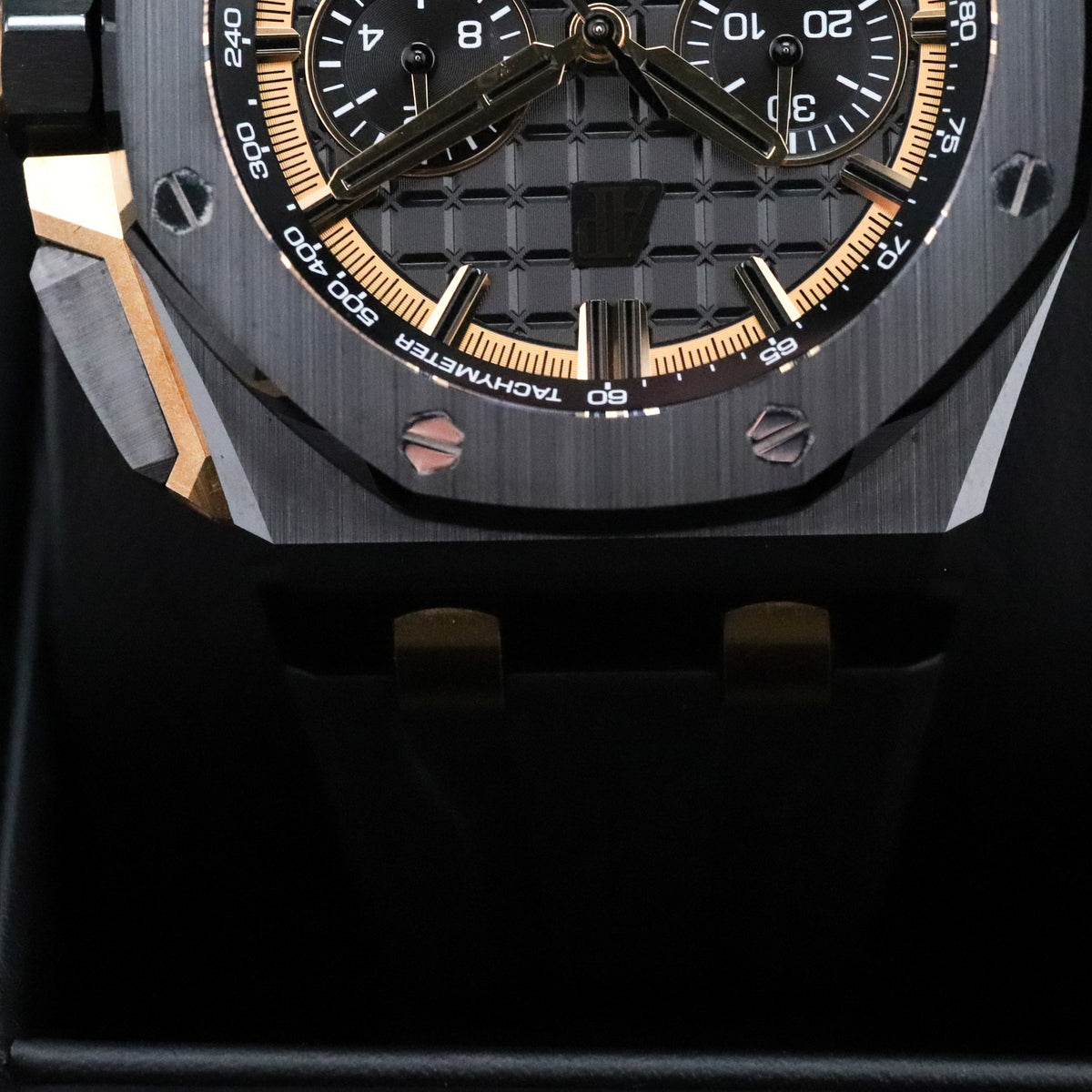 Audemars Piguest Royal Oak Offshore [Complete 2024] 43mm Ceramic Case Black Dial Black Ceramic Bezel Rubber Strap 26420CE.OO.A127CR.01
