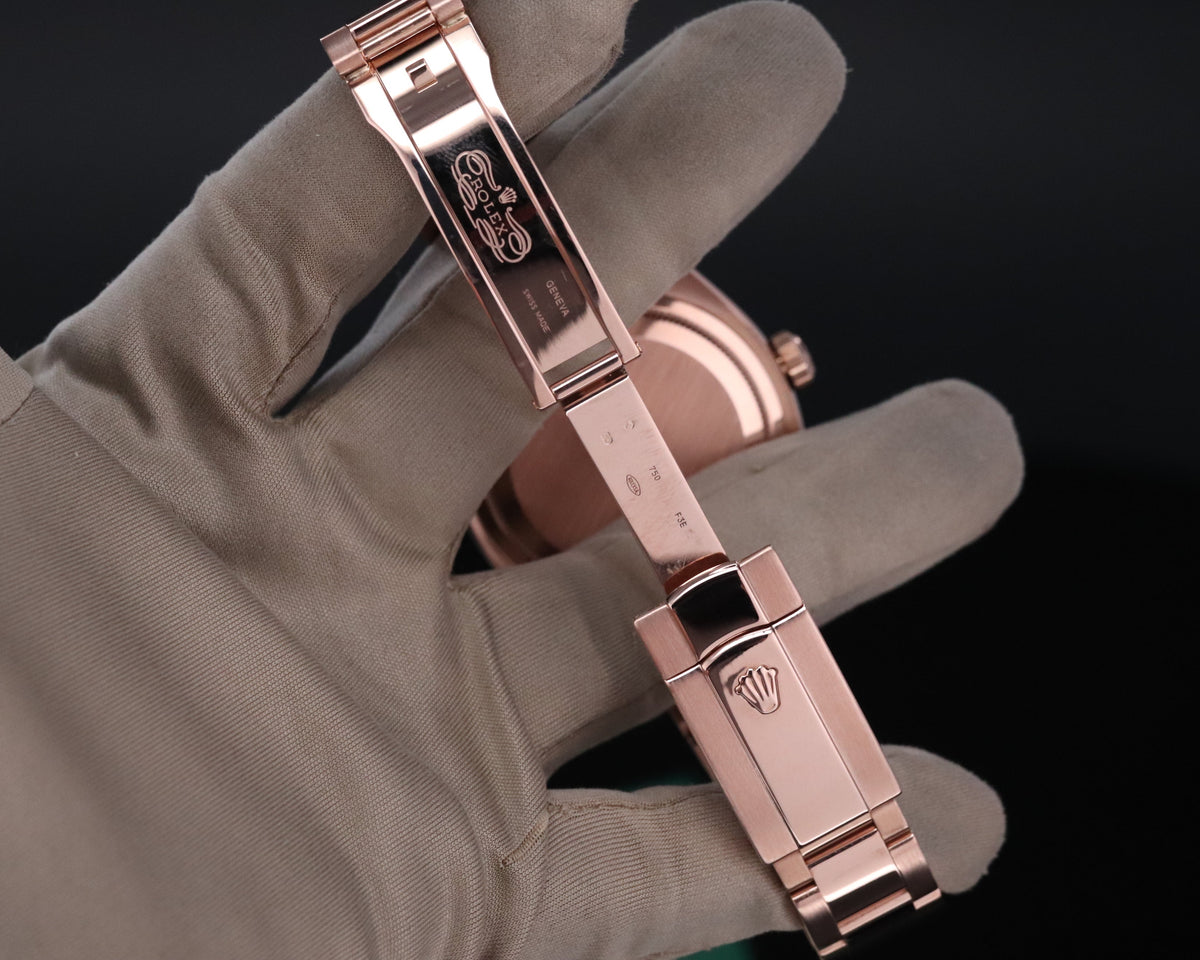 Rolex Skydweller [2019 Complete] 42mm Rose Gold White Dial Fluted Bezel Oyster Bracelet 326935