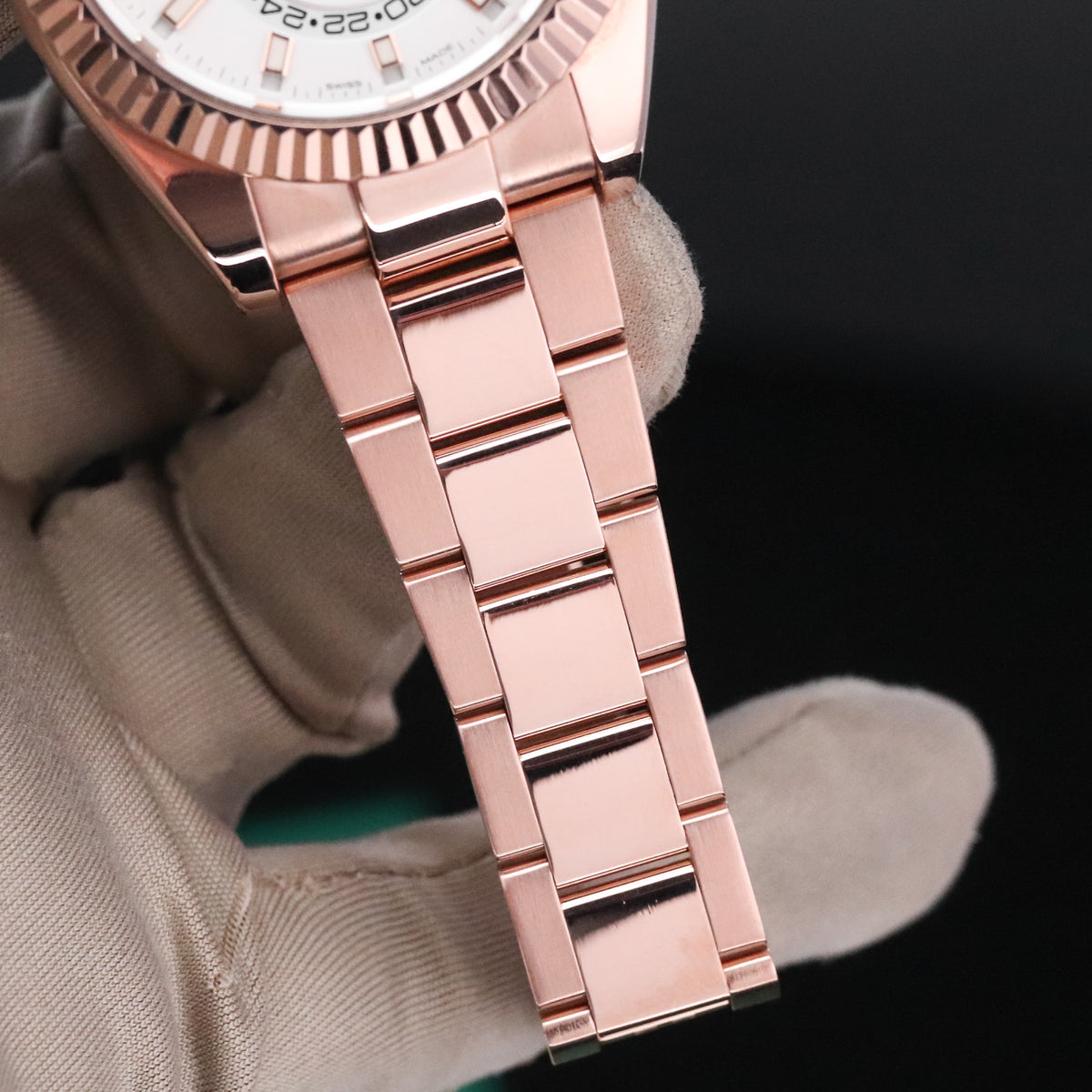 Rolex Skydweller [2019 Complete] 42mm Rose Gold White Dial Fluted Bezel Oyster Bracelet 326935