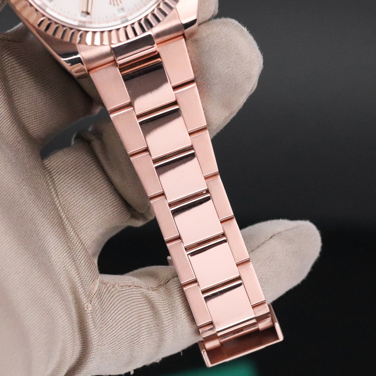 Rolex Skydweller [2019 Complete] 42mm Rose Gold White Dial Fluted Bezel Oyster Bracelet 326935