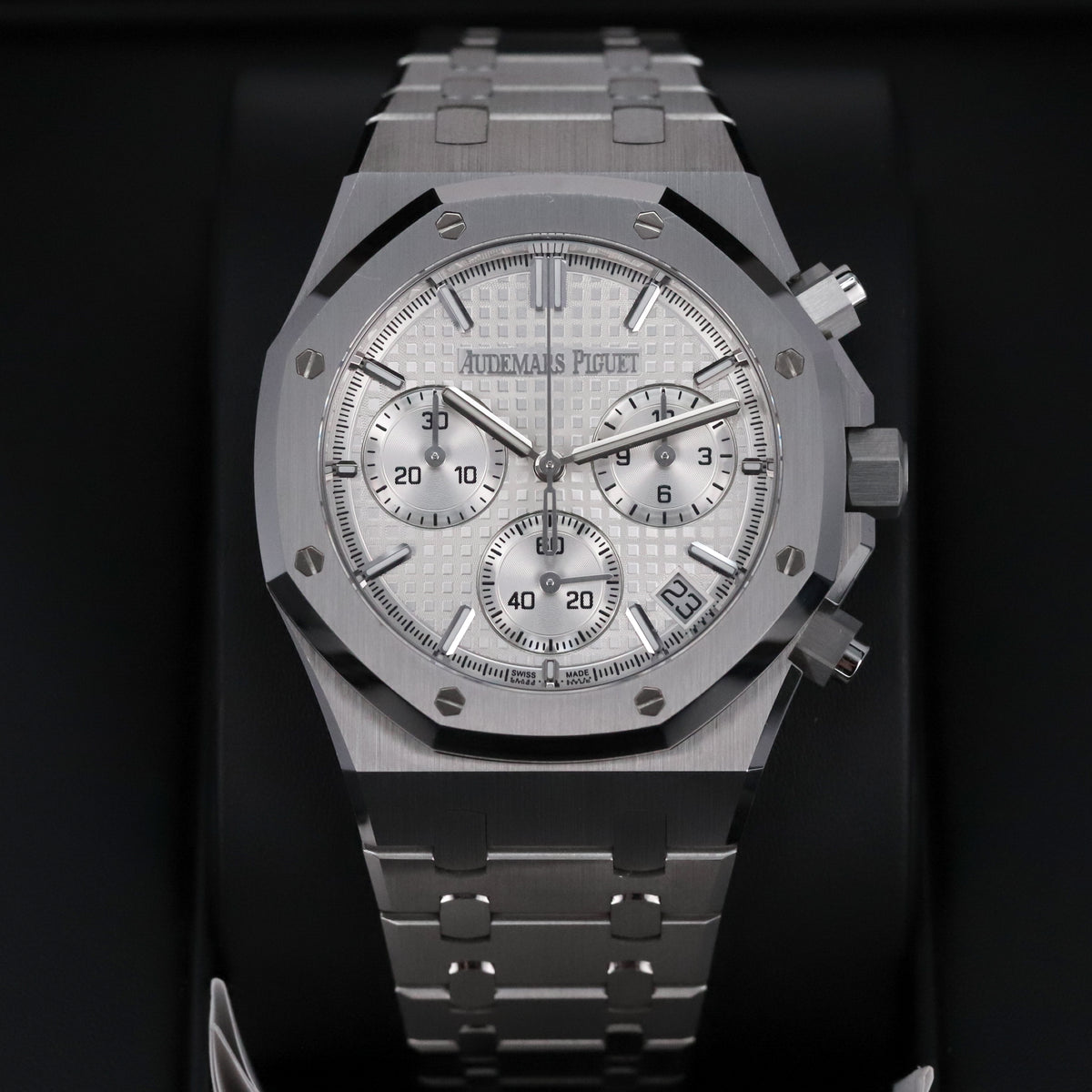 Audemars Piguet Royal Oak Chronograph 2023 Complete 41mm Steel Case White Dial Steel Bezel Stainless Bracelet 26240ST.OO.1320ST.OT