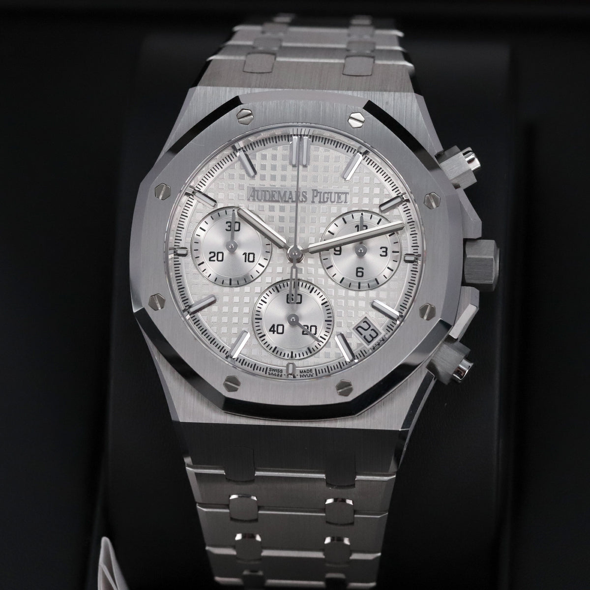 Audemars Piguet Royal Oak Chronograph 2023 Complete 41mm Steel Case White Dial Steel Bezel Stainless Bracelet 26240ST.OO.1320ST.OT