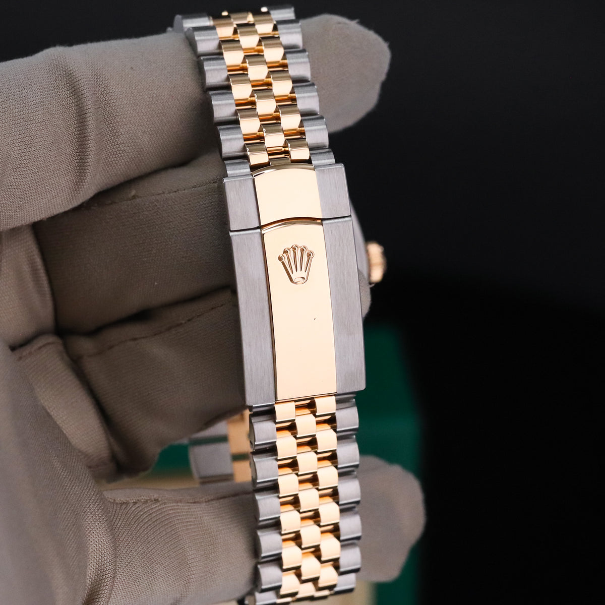 Rolex Datejust [2025 Complete] 41mm Steel Champagne Diamond Dial Two Tone 18K Yellow Gold Bezel Jubilee Bracelet 126333