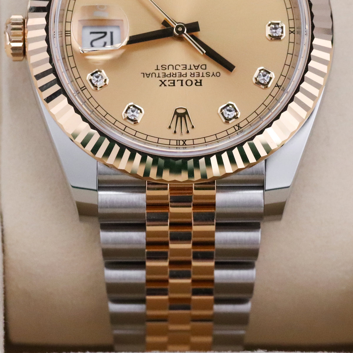 Rolex Datejust [2025 Complete] 41mm Steel Champagne Diamond Dial Two Tone 18K Yellow Gold Bezel Jubilee Bracelet 126333