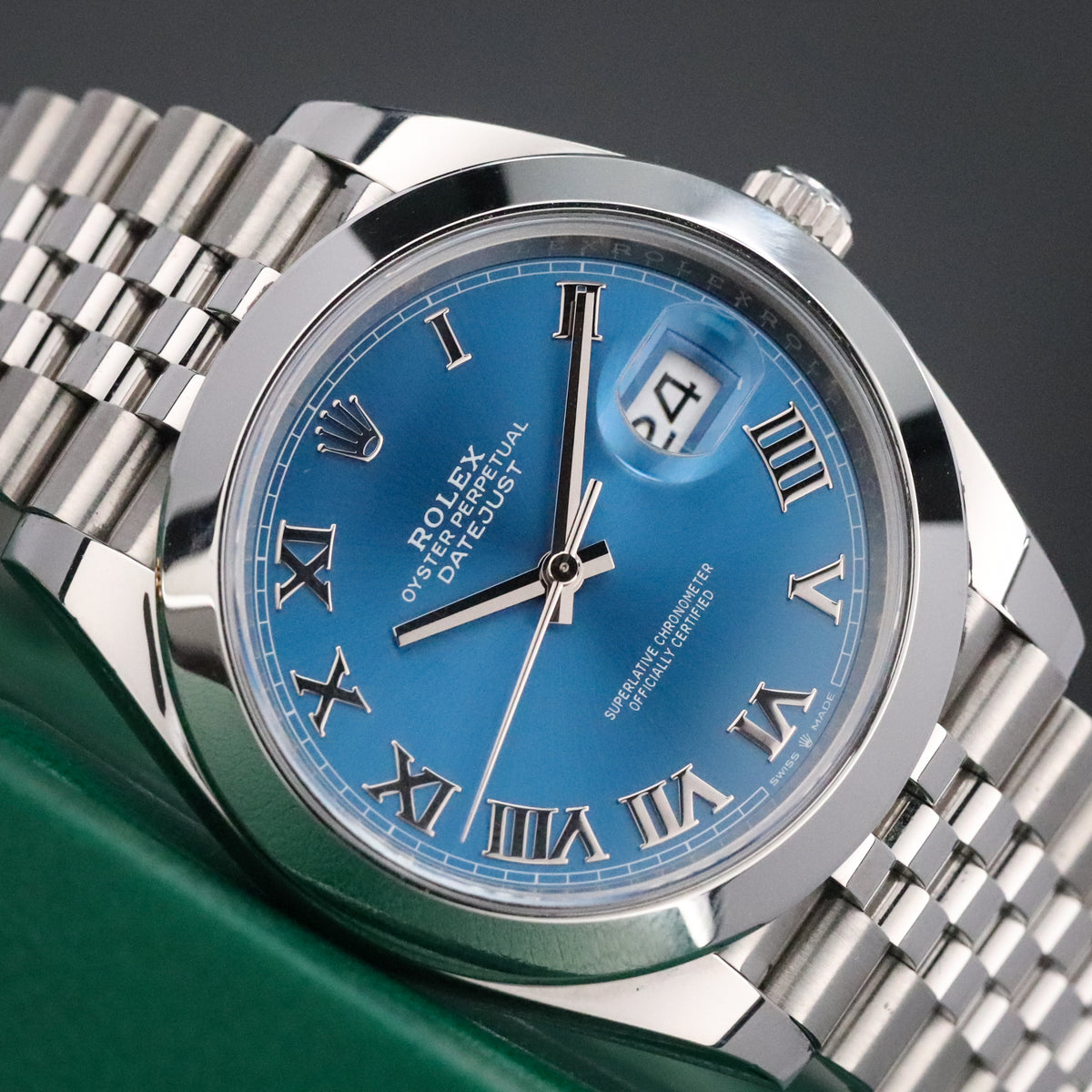 Rolex Datejust [2025 Complete] 41mm Steel Case Blue Roman Dial Smooth Bezel Jubilee Bracelet 126300