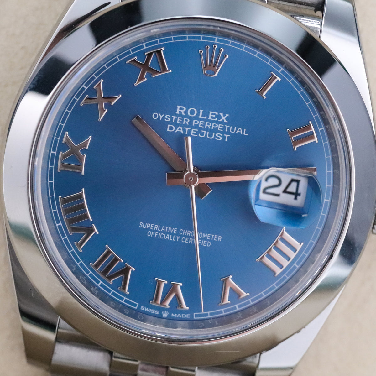 Rolex Datejust [2025 Complete] 41mm Steel Case Blue Roman Dial Smooth Bezel Jubilee Bracelet 126300