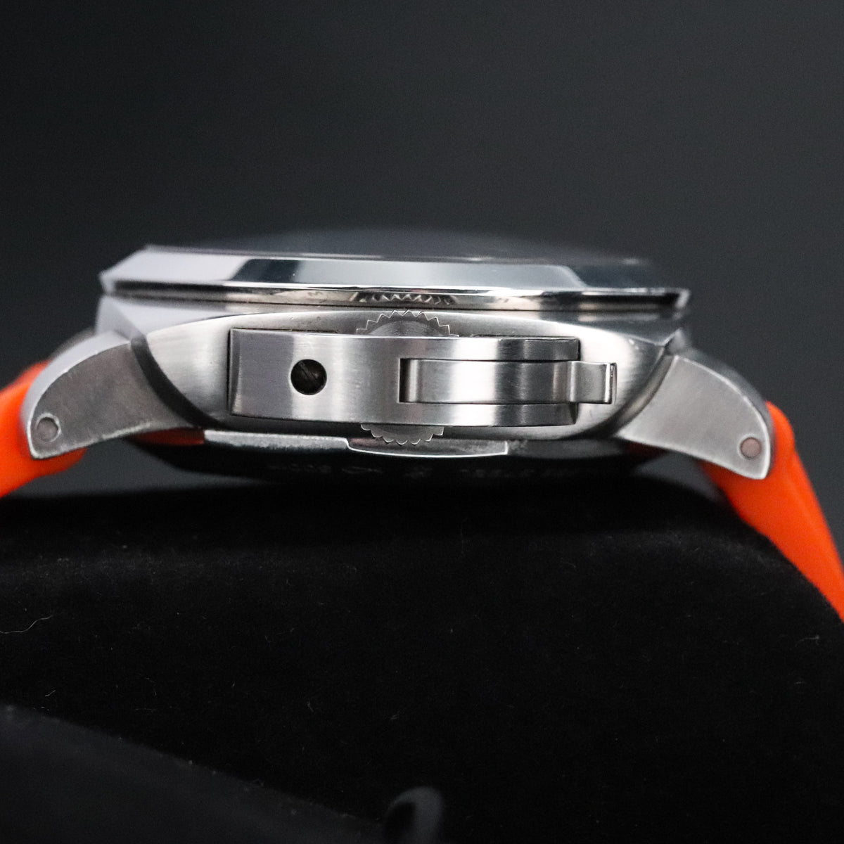 Panerai Luminor Marina 1950 Complete 44mm Steel Case Black Dial Smooth Silver Bezel Orange Strap PAM00321