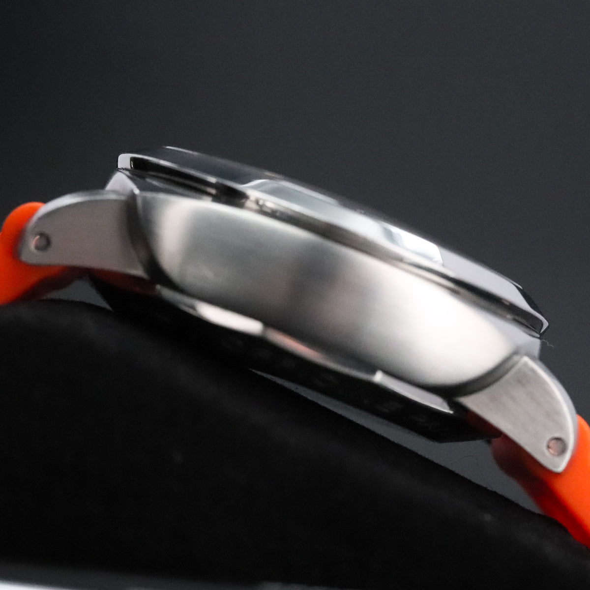 Panerai Luminor Marina 1950 Complete 44mm Steel Case Black Dial Smooth Silver Bezel Orange Strap PAM00321