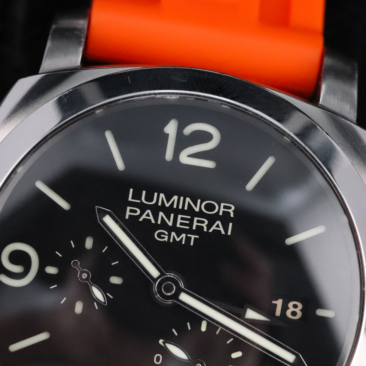 Panerai Luminor Marina 1950 Complete 44mm Steel Case Black Dial Smooth Silver Bezel Orange Strap PAM00321